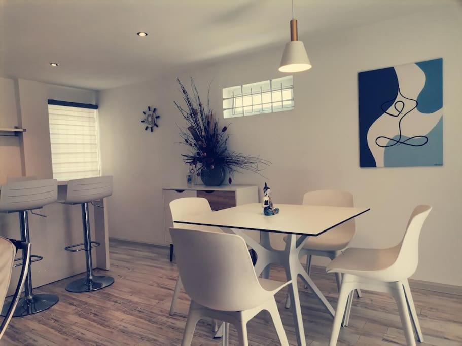 Lovely two bedrooms apartment. Flic-en-Flacq Buitenkant foto