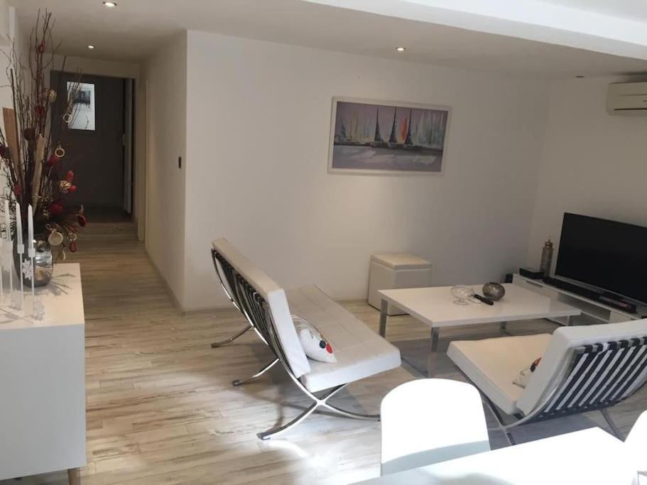 Lovely two bedrooms apartment. Flic-en-Flacq Buitenkant foto