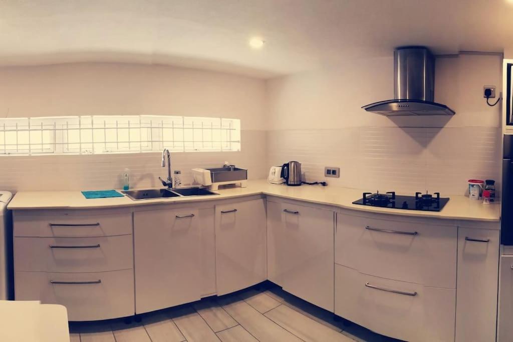 Lovely two bedrooms apartment. Flic-en-Flacq Buitenkant foto